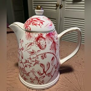 Grace Porcelain Holiday Design Teapot